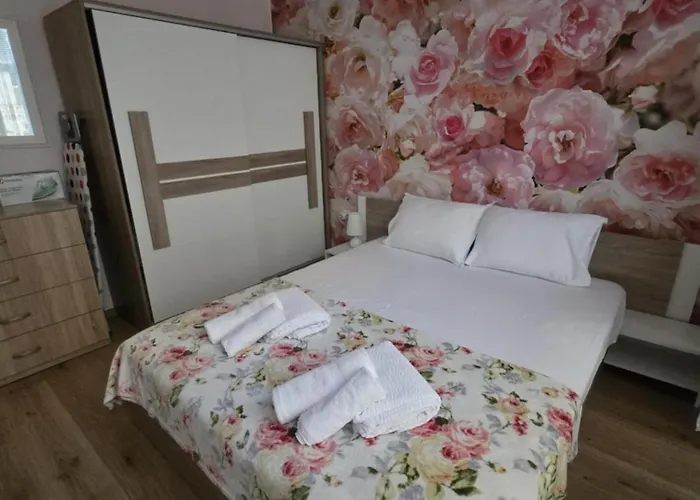 Roses Апартамент София