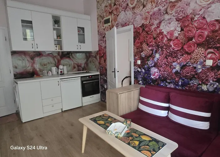 Roses Апартамент София